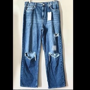 Forever 21 Distressed jeans Size 31 NWT